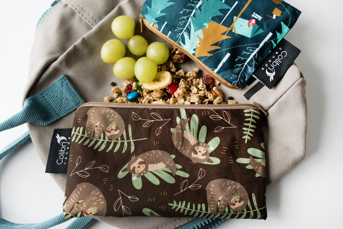 8100 - Sloths Reusable Snack Bag - Medium