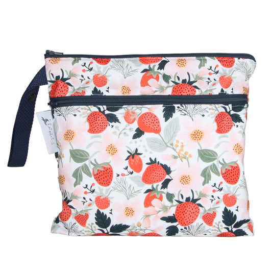 6s183 - Strawberry Patch Small Double Duty Wet Bag