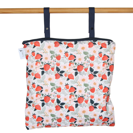 9183 - Strawberry Patch Large Wet Bag