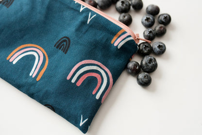 1113 - Rainbows Reusable Snack Bag - Small