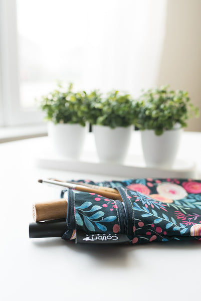 5114 - Roses Mini Double Duty Wet Bag