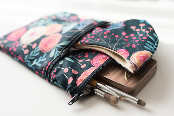 5114 - Roses Mini Double Duty Wet Bag